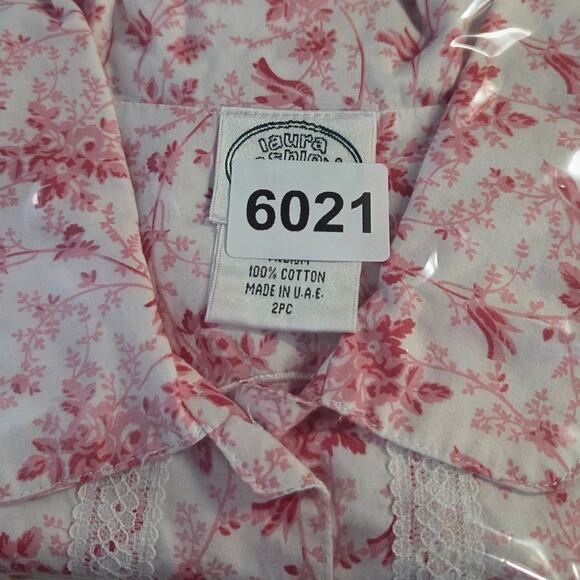 Laura Ashley Medium Sleeveless Floral 2 piece Pajama Set - Picture 16 of 16